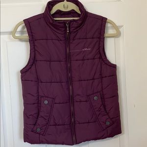 S.Oliver plum puffer vest Medium